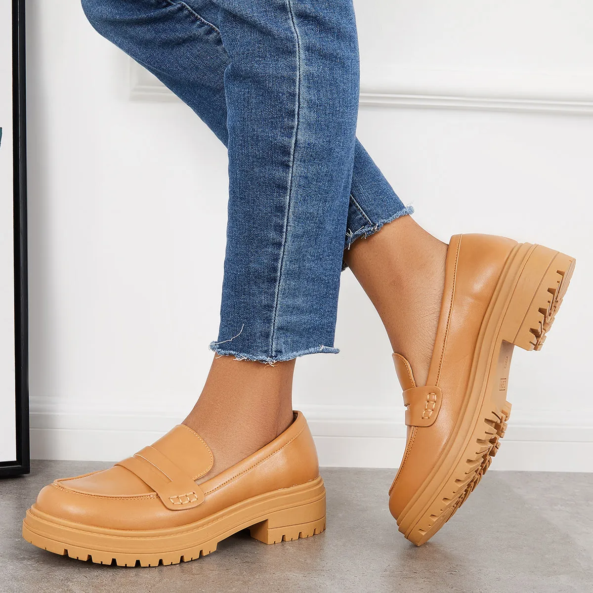 Women Slip on Platform Loafers Round Toe Work Shoes