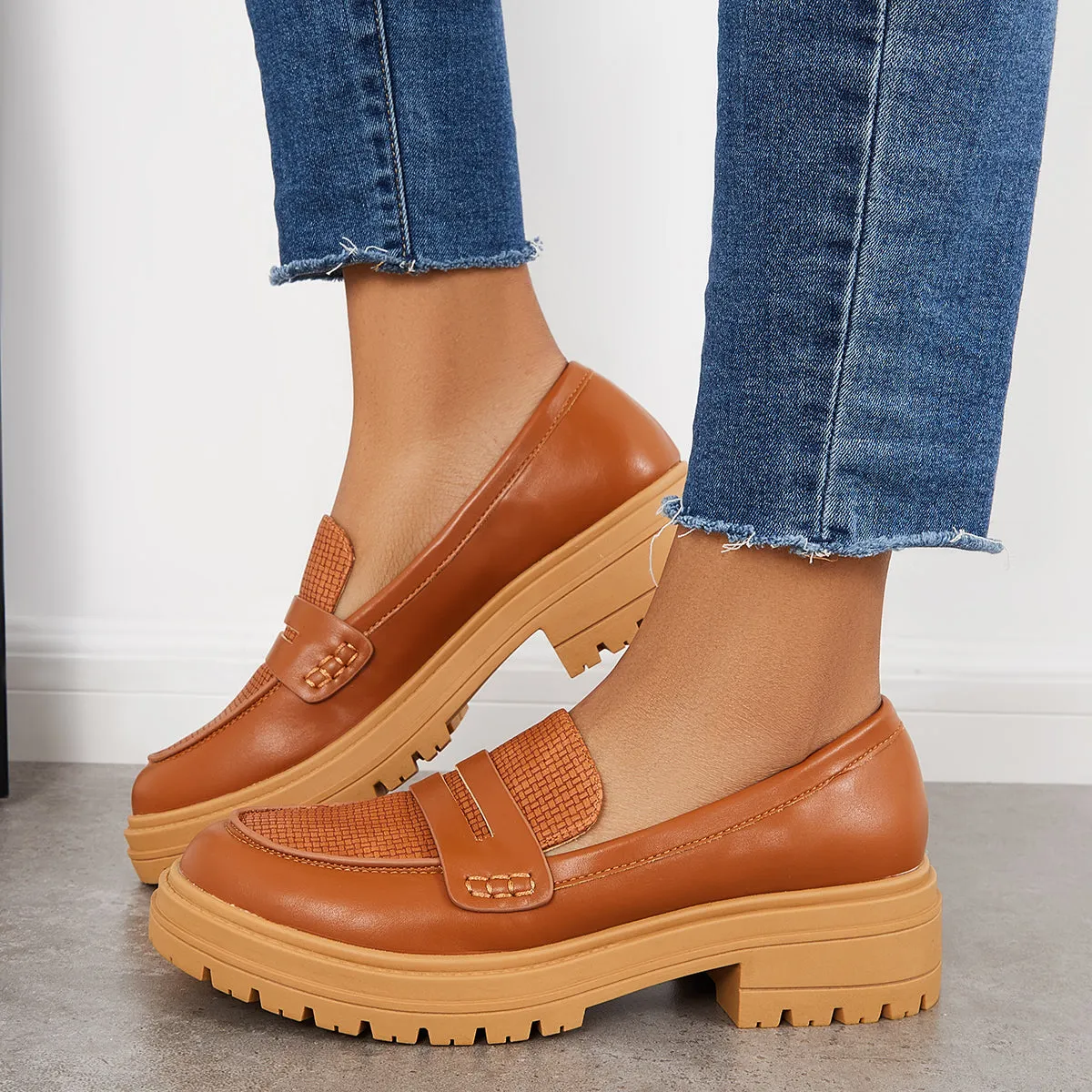 Women Slip on Platform Loafers Round Toe Work Shoes